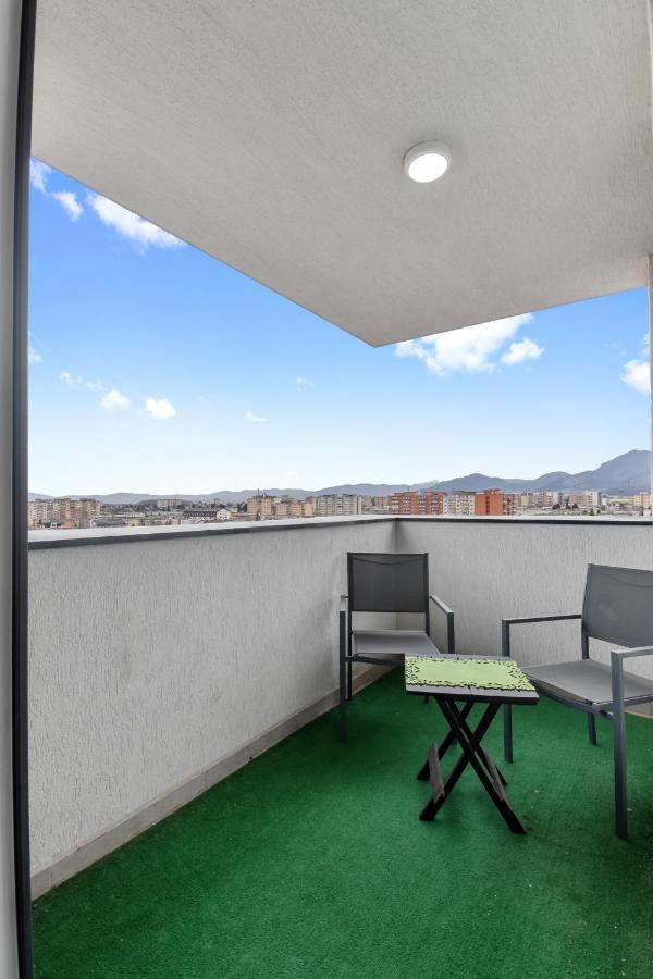 ブラショフModern In New Building With Panoramic Viewアパートメント エクステリア 写真